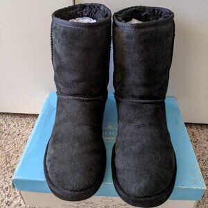 Women's Ugg Boots Short Classic Size 7 Black